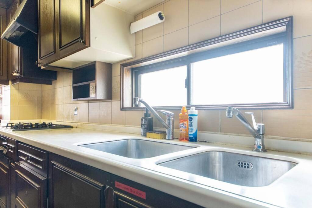 Sanacion Motomachi 7 なんばで150平米の広々空間 最大14名 Netflix見れます Apartment Osaka Exterior photo